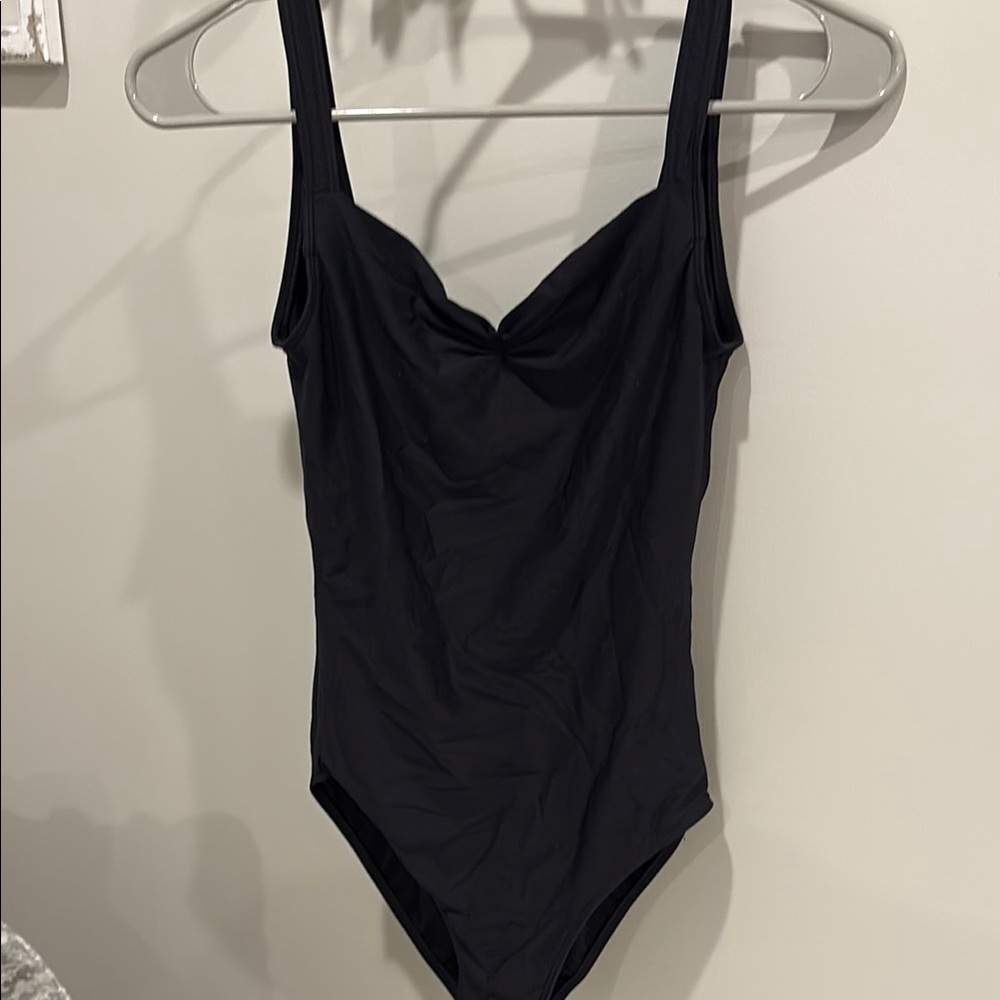 Wear Moi Women’s Black Leotard M